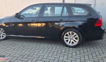 BMW Seria 3 318d DPF Touring full
