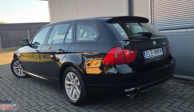 BMW Seria 3 318d DPF Touring full