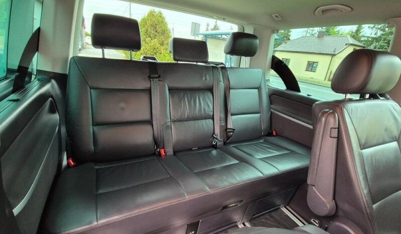 Volkswagen Multivan full