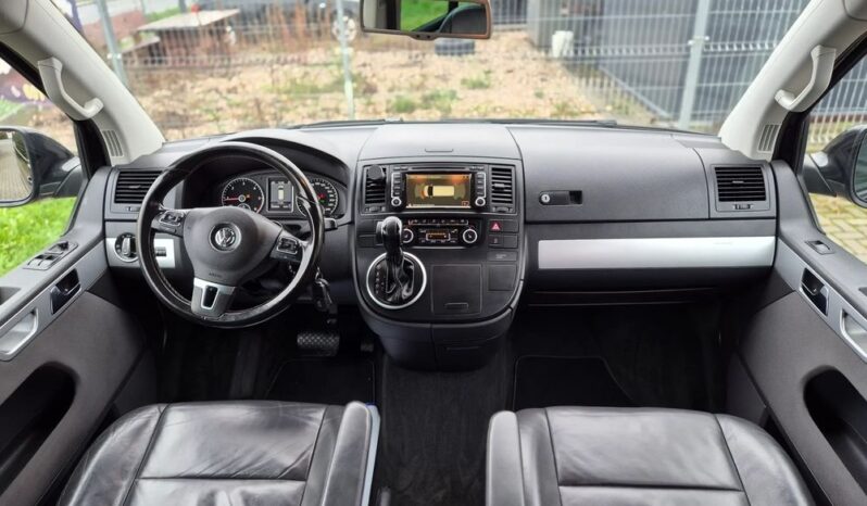Volkswagen Multivan full