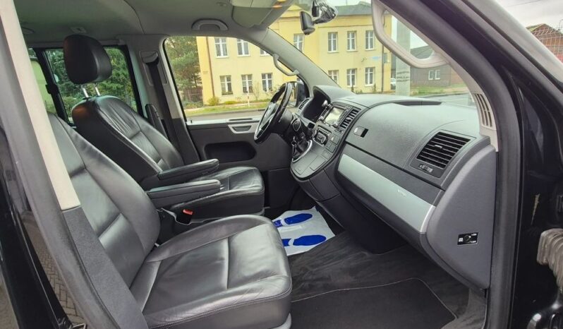 Volkswagen Multivan full