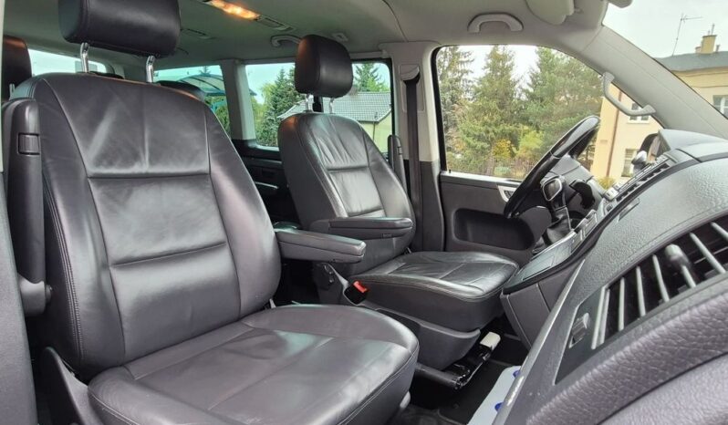 Volkswagen Multivan full