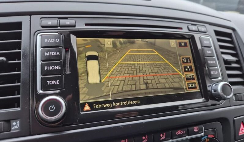 Volkswagen Multivan full