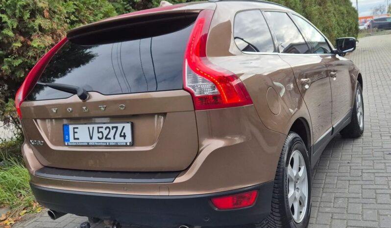 Volvo XC 60 2.4D AWD Momentum full