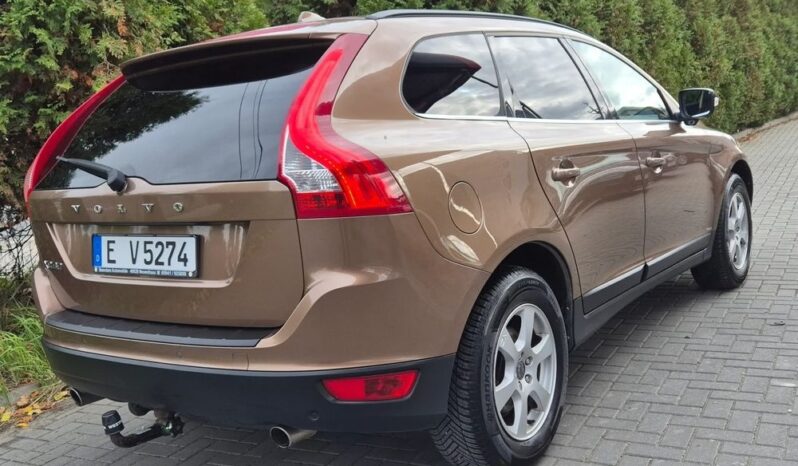 Volvo XC 60 2.4D AWD Momentum full
