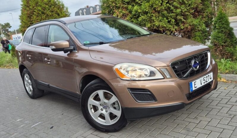 Volvo XC 60 2.4D AWD Momentum full