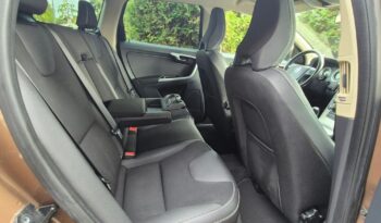 Volvo XC 60 2.4D AWD Momentum full