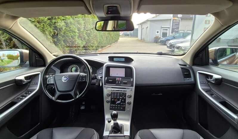Volvo XC 60 2.4D AWD Momentum full