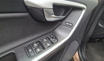 Volvo XC 60 2.4D AWD Momentum full