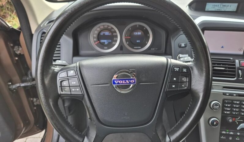Volvo XC 60 2.4D AWD Momentum full