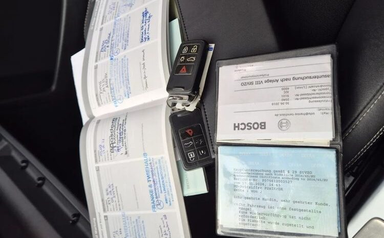 Volvo XC 60 2.4D AWD Momentum full