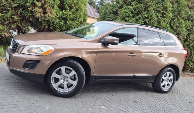 Volvo XC 60 2.4D AWD Momentum full