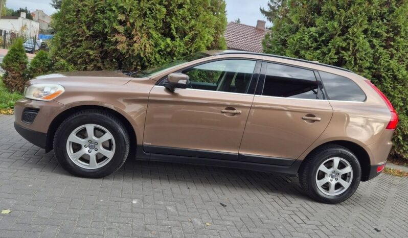Volvo XC 60 2.4D AWD Momentum full