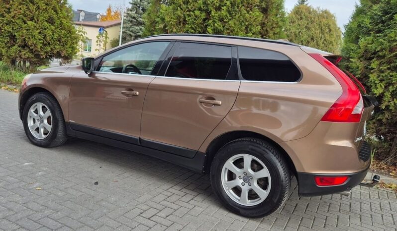 Volvo XC 60 2.4D AWD Momentum full