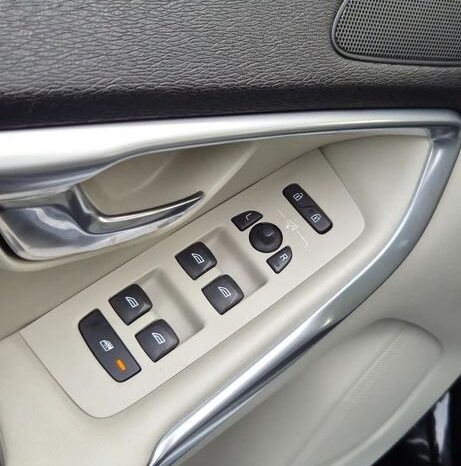 Volvo V40 D2 Drive-E Ocean Race full