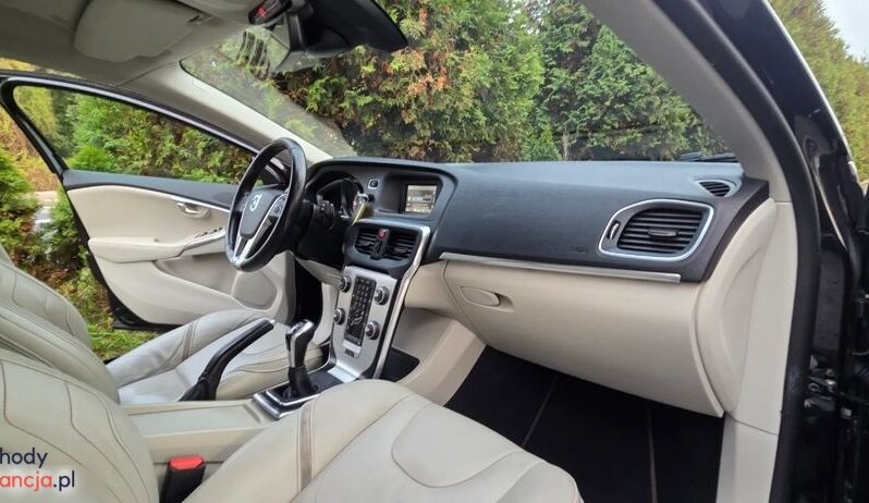 Volvo V40 D2 Drive-E Ocean Race full