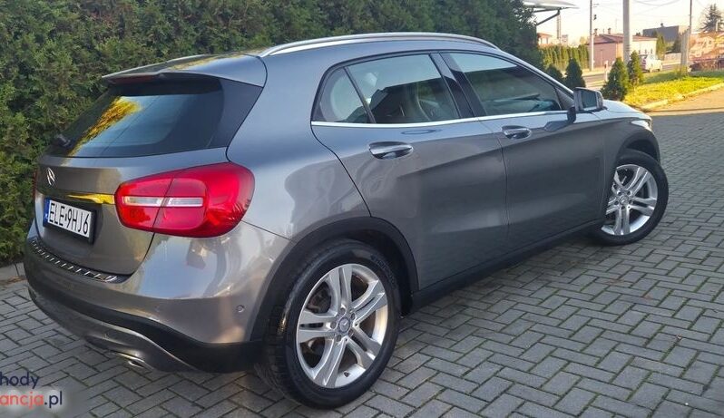 Mercedes-Benz GLA 250 7G-DCT StreetStyle full