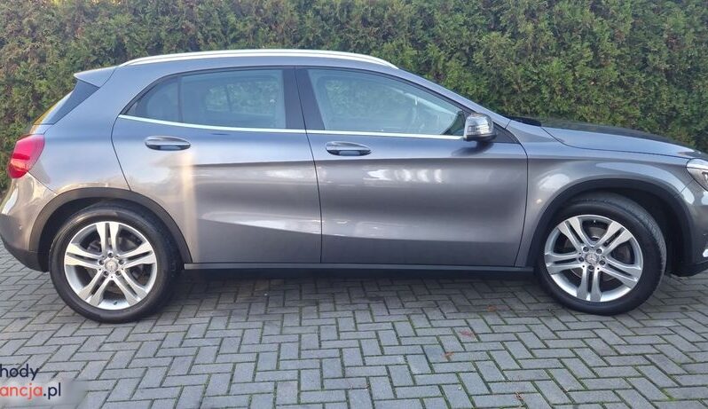 Mercedes-Benz GLA 250 7G-DCT StreetStyle full