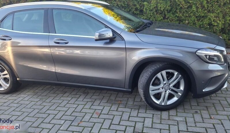 Mercedes-Benz GLA 250 7G-DCT StreetStyle full