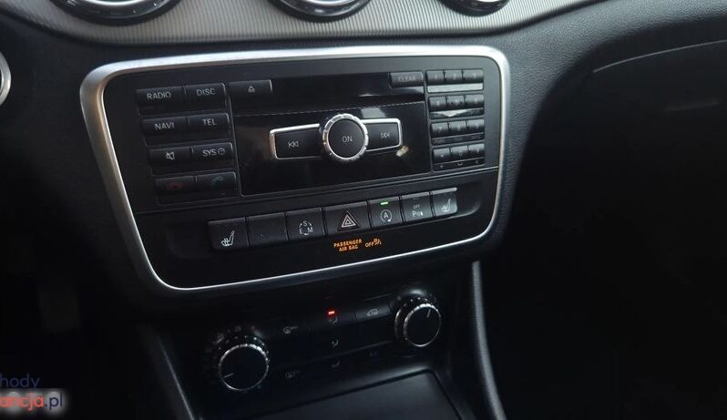 Mercedes-Benz GLA 250 7G-DCT StreetStyle full