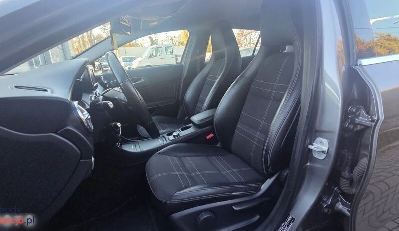 Mercedes-Benz GLA 250 7G-DCT StreetStyle full