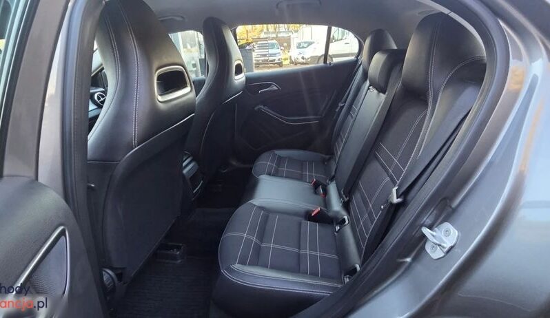 Mercedes-Benz GLA 250 7G-DCT StreetStyle full