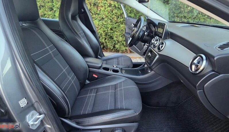 Mercedes-Benz GLA 250 7G-DCT StreetStyle full