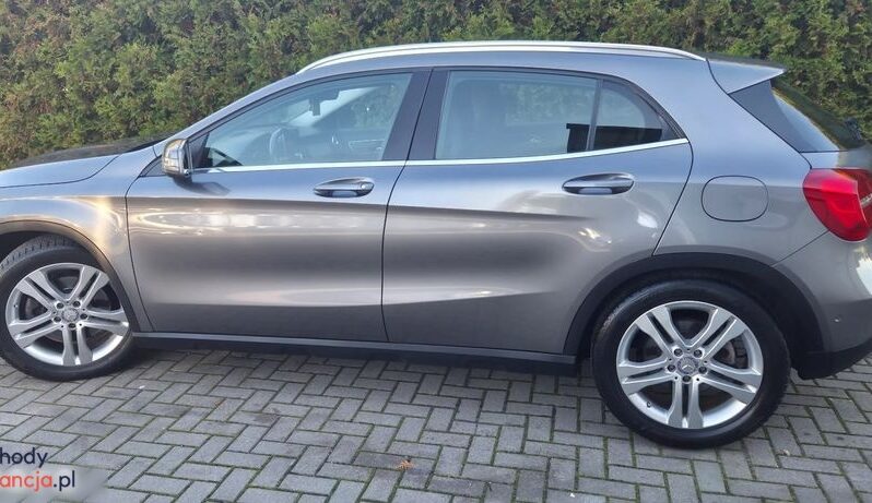 Mercedes-Benz GLA 250 7G-DCT StreetStyle full