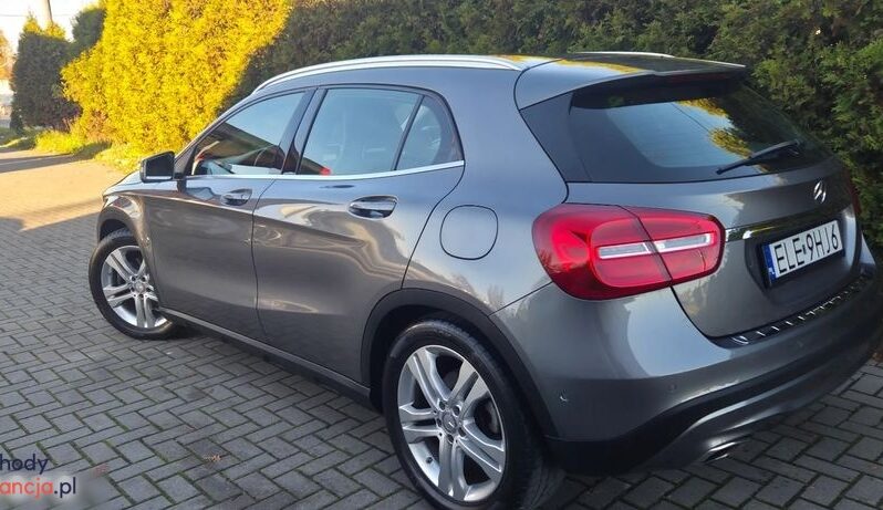 Mercedes-Benz GLA 250 7G-DCT StreetStyle full