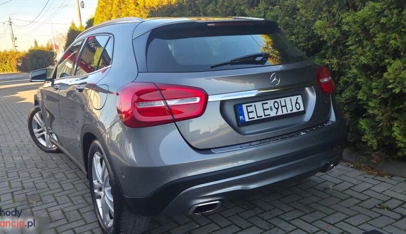 Mercedes-Benz GLA 250 7G-DCT StreetStyle full