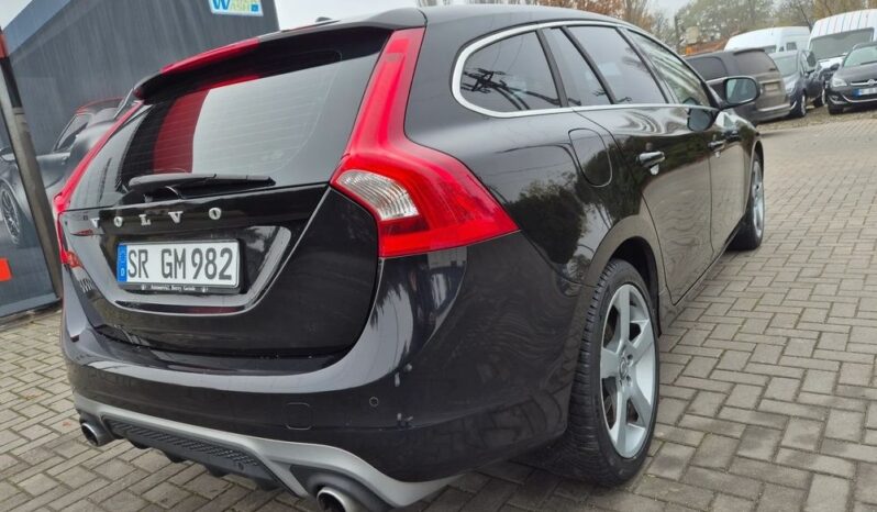 Volvo V60 D2 Kinetic full