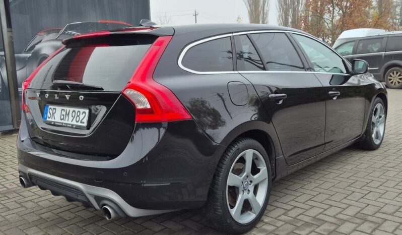 Volvo V60 D2 Kinetic full