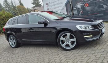Volvo V60 D2 Kinetic full