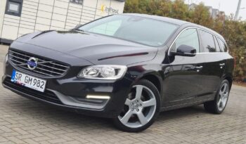Volvo V60 D2 Kinetic full