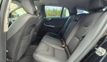 Volvo V60 D2 Kinetic full