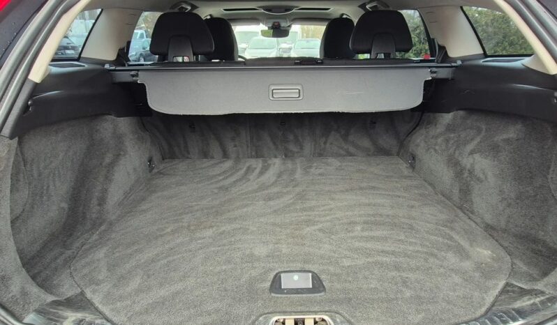 Volvo V60 D2 Kinetic full