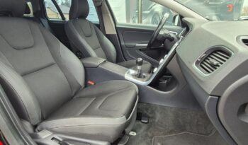 Volvo V60 D2 Kinetic full