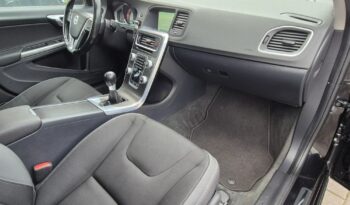 Volvo V60 D2 Kinetic full