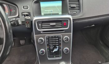 Volvo V60 D2 Kinetic full