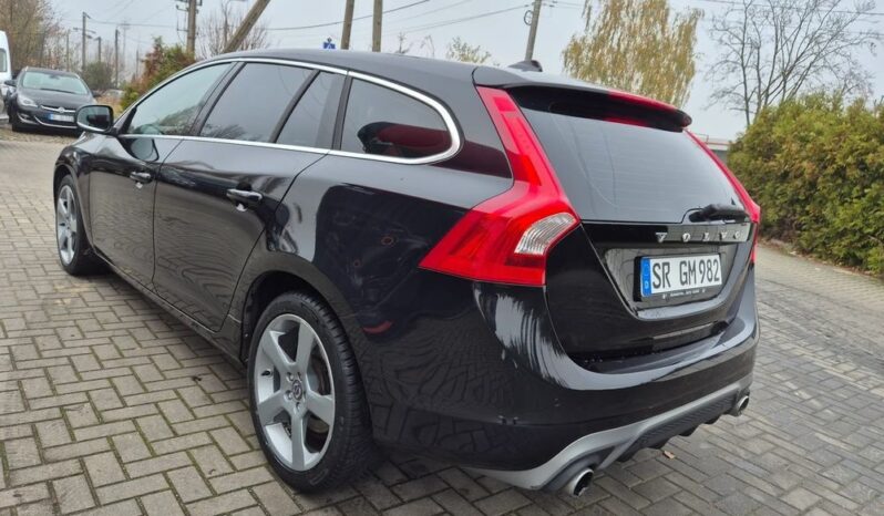 Volvo V60 D2 Kinetic full