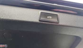 Skoda Octavia Combi 2.0 TDI DSG RS full