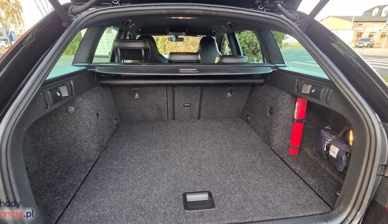 Skoda Octavia Combi 2.0 TDI DSG RS full