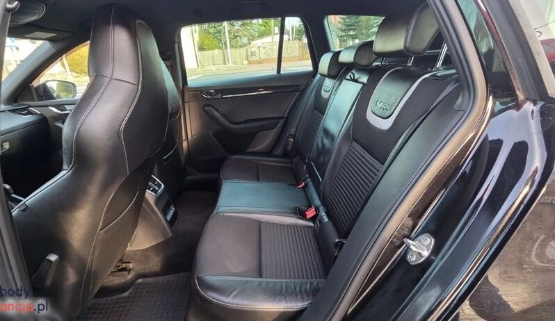 Skoda Octavia Combi 2.0 TDI DSG RS full