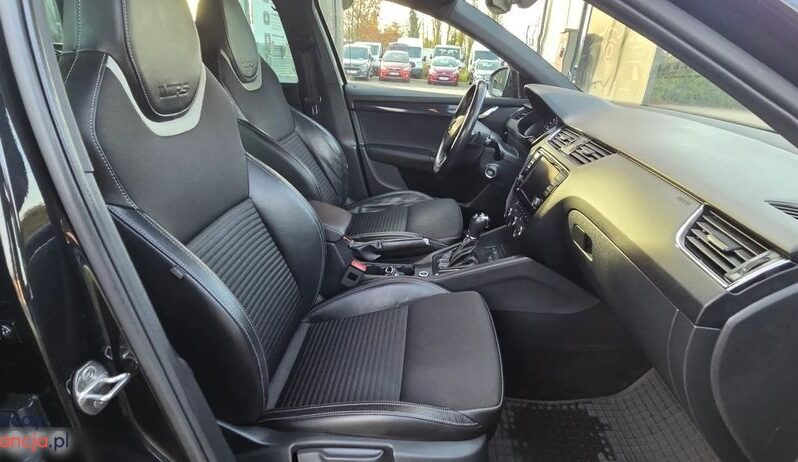 Skoda Octavia Combi 2.0 TDI DSG RS full