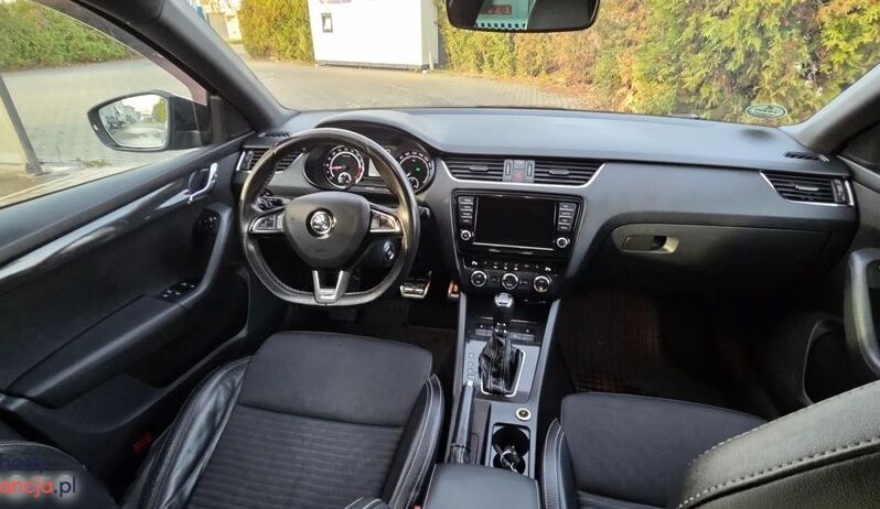 Skoda Octavia Combi 2.0 TDI DSG RS full