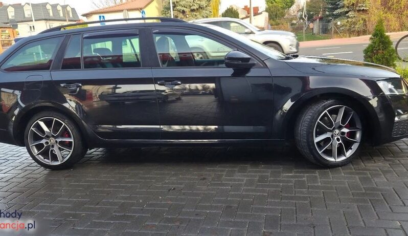 Skoda Octavia Combi 2.0 TDI DSG RS full