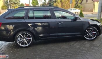 Skoda Octavia Combi 2.0 TDI DSG RS full
