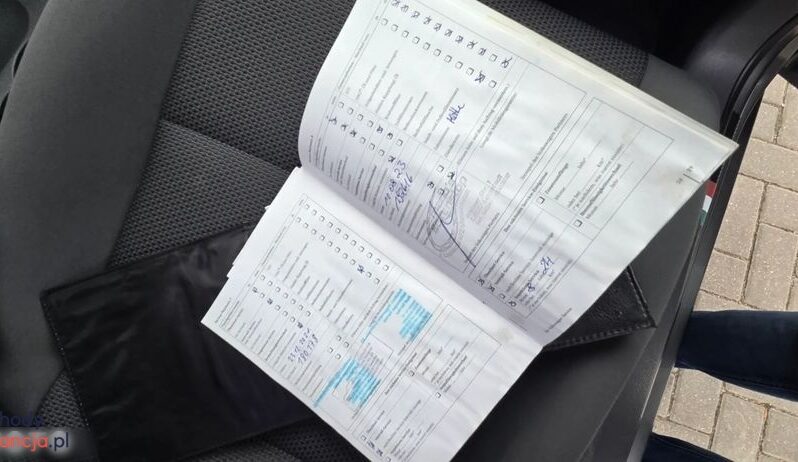 Volkswagen Touran full