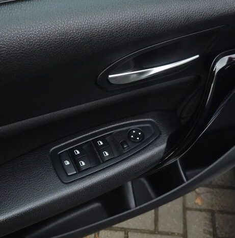 BMW Seria 1 116i Sport Line full