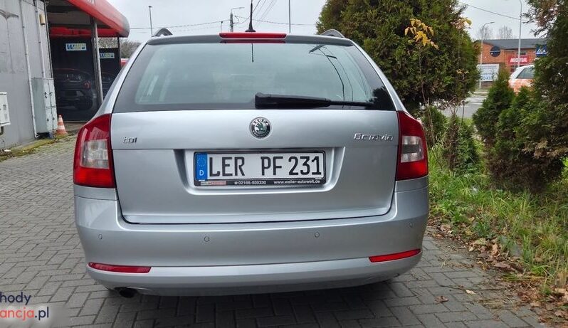 Skoda Octavia Combi 1.6 TDI DPF FAMILY full
